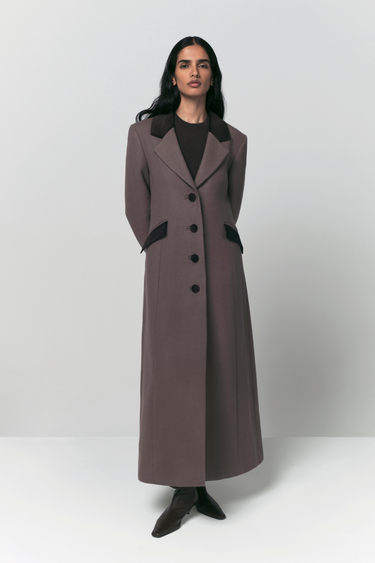 Long Taillored Coat – Taupe with Dark Brown Velvet Details