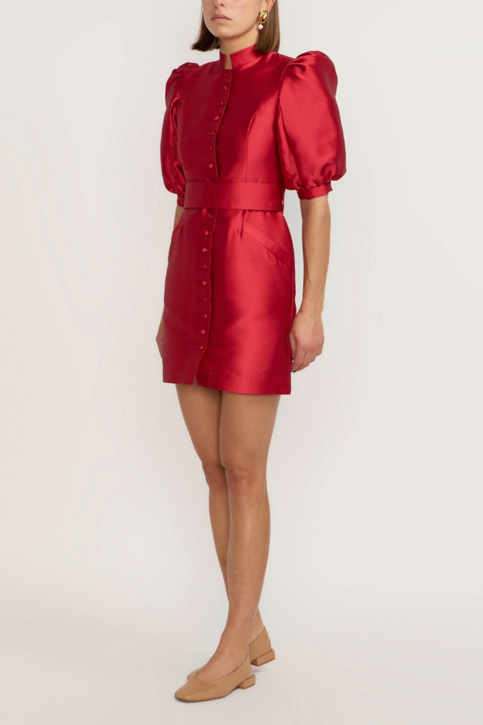 Robe courte à manches bouffantes en satin rouge – DESTREE