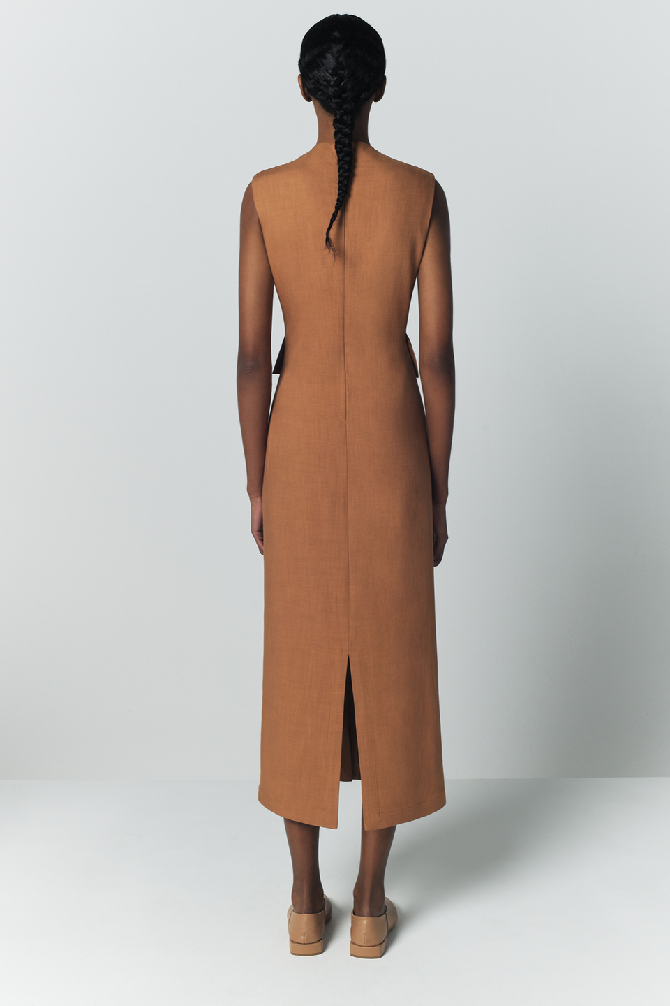 brown sleeveless midi dress Camel sleeveless midi dress – DESTREE
