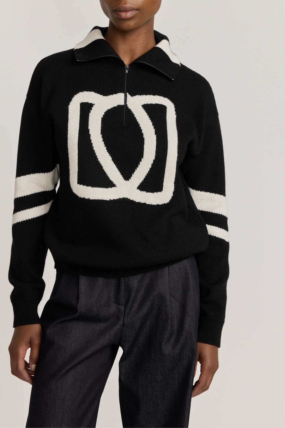 Black & beige graphic knit sweater – DESTREE