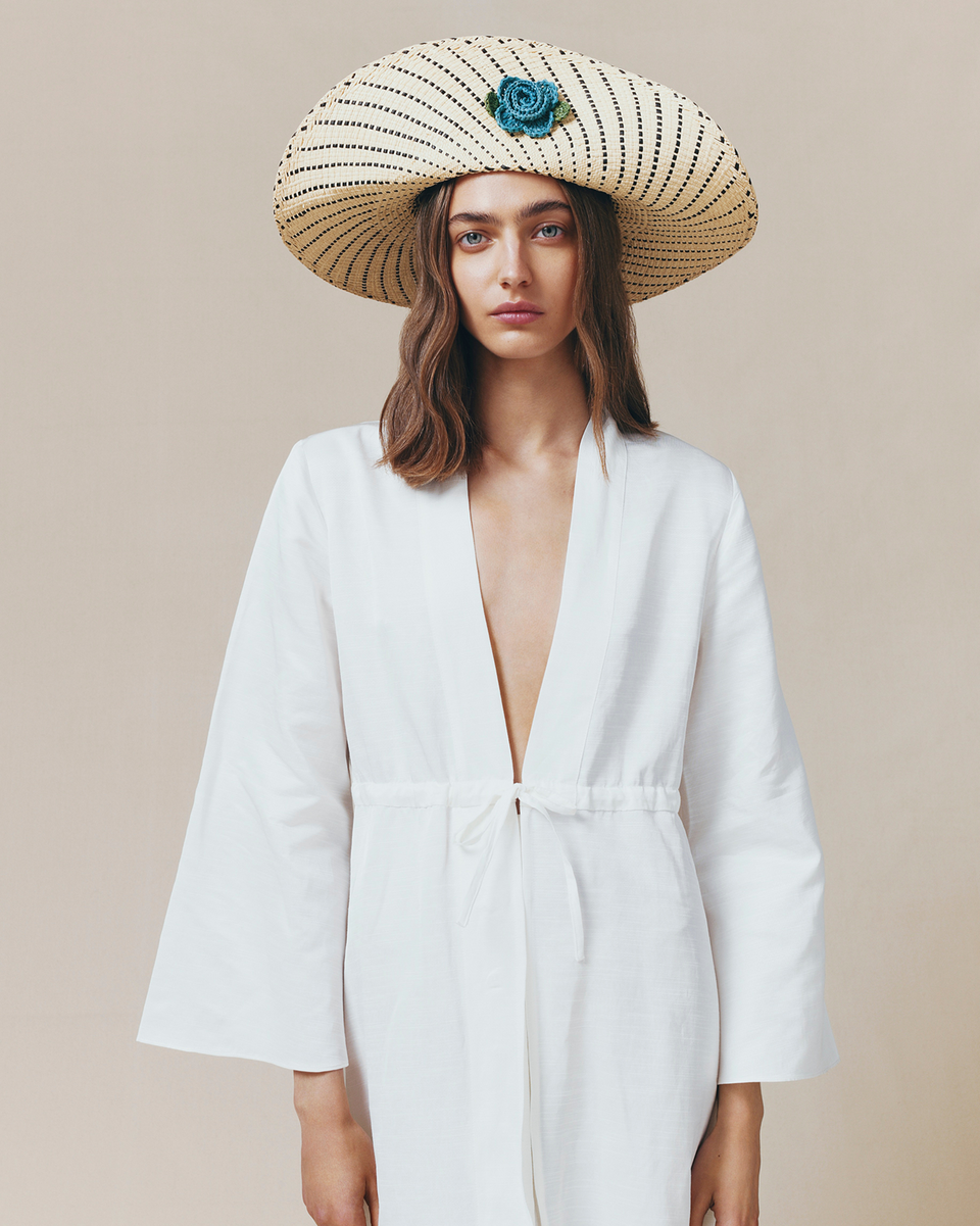 White belted long dress with bell sleeves – DESTREE