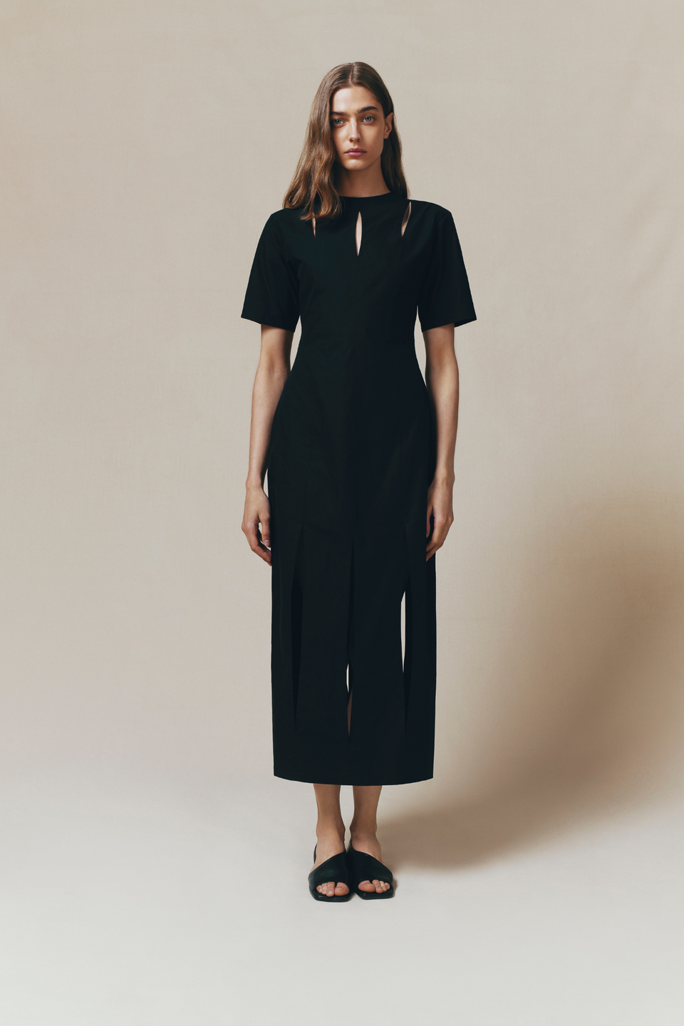 Black cut-out long dress – DESTREE