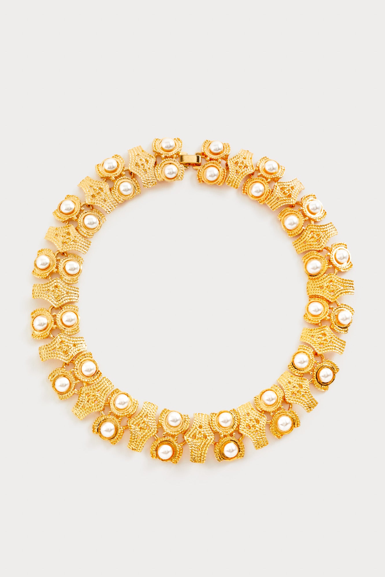 d'estrëe paris Vintage-Inspired Gold Choker Necklace with Pearl