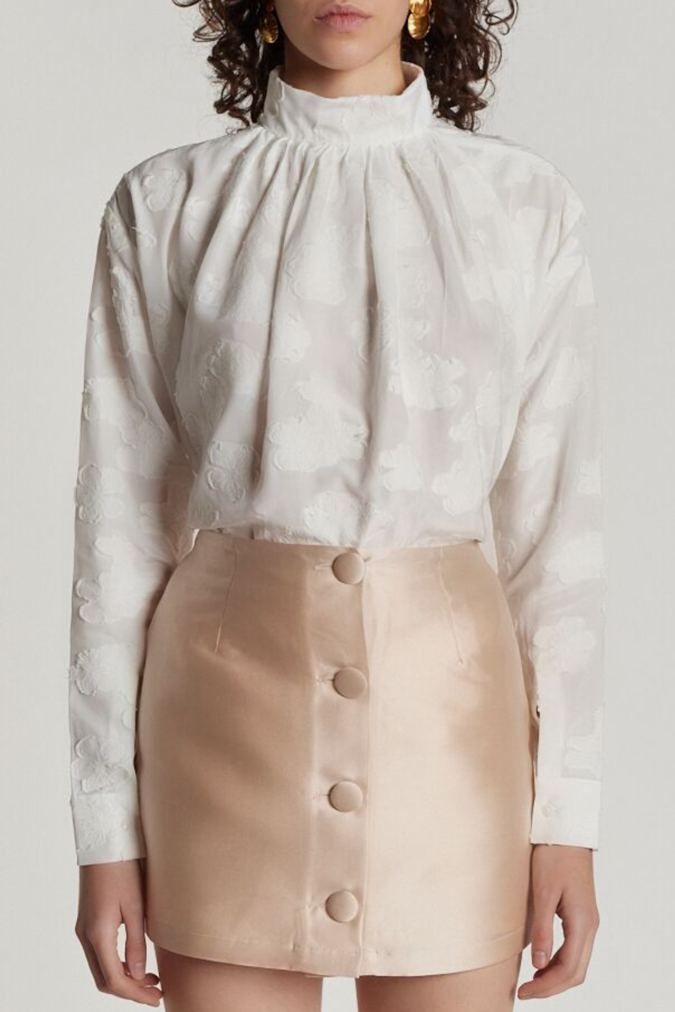 Chemisier blanc en voile fleuri à col montant – DESTREE